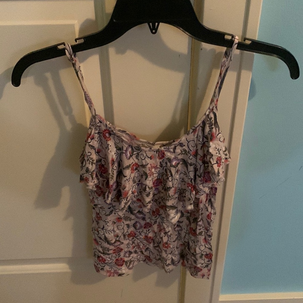 Adorable floral tank!